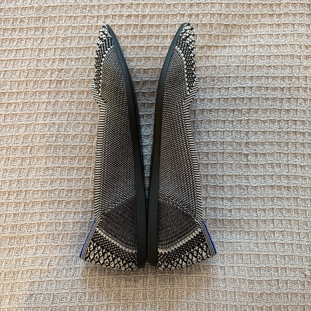 Black Python Point Toe Rothy's Flats - Size 7.5 - image 4